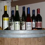 Pensionat Wein- Und Gaestehaus St. Aldegundishof