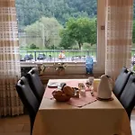 Wein- Und Gaestehaus St. Aldegundishof Pensionat