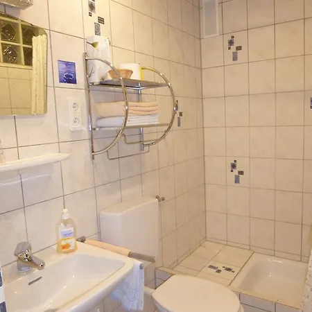 Wein- Und Gaestehaus St. Aldegundishof Sankt Aldegund