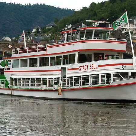 Wein- Und Gaestehaus St. Aldegundishof Sankt Aldegund