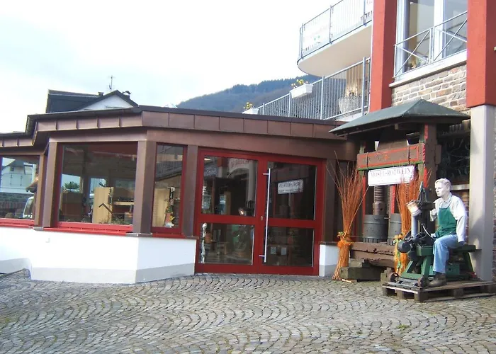 Gasthuis Wein- Und Gaestehaus St. Aldegundishof Sankt Aldegund