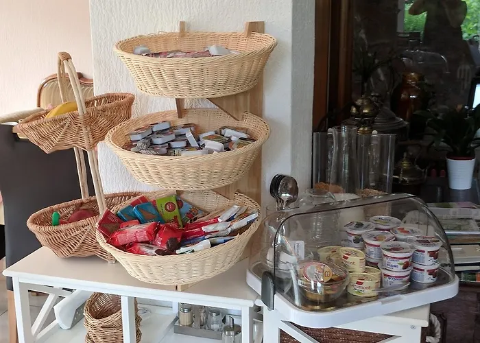 Wein- Und Gaestehaus St. Aldegundishof 3*